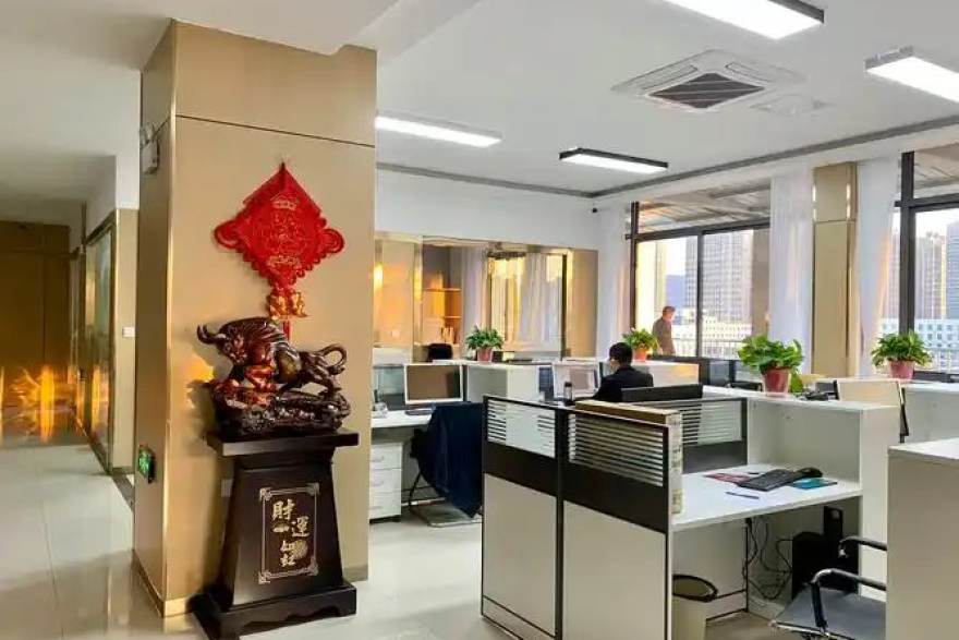 看个比赛 欧冠小组赛前瞻：高位压迫与低位防反的博弈将决定出线走向